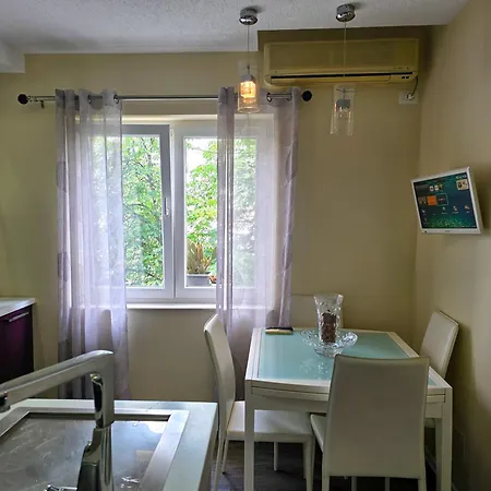 2e Blloku Apartment Tirana
