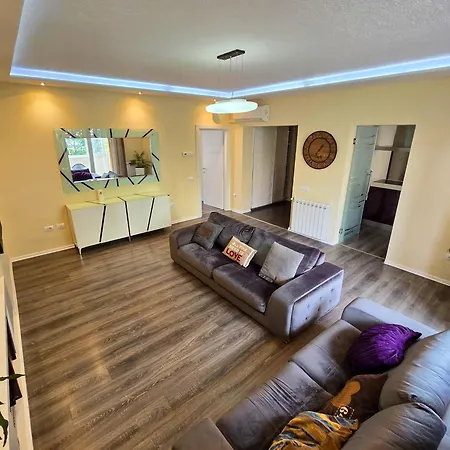 2e Blloku Apartment *