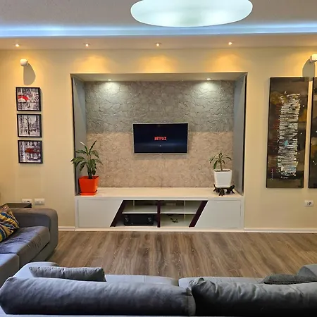 2e Blloku Apartment